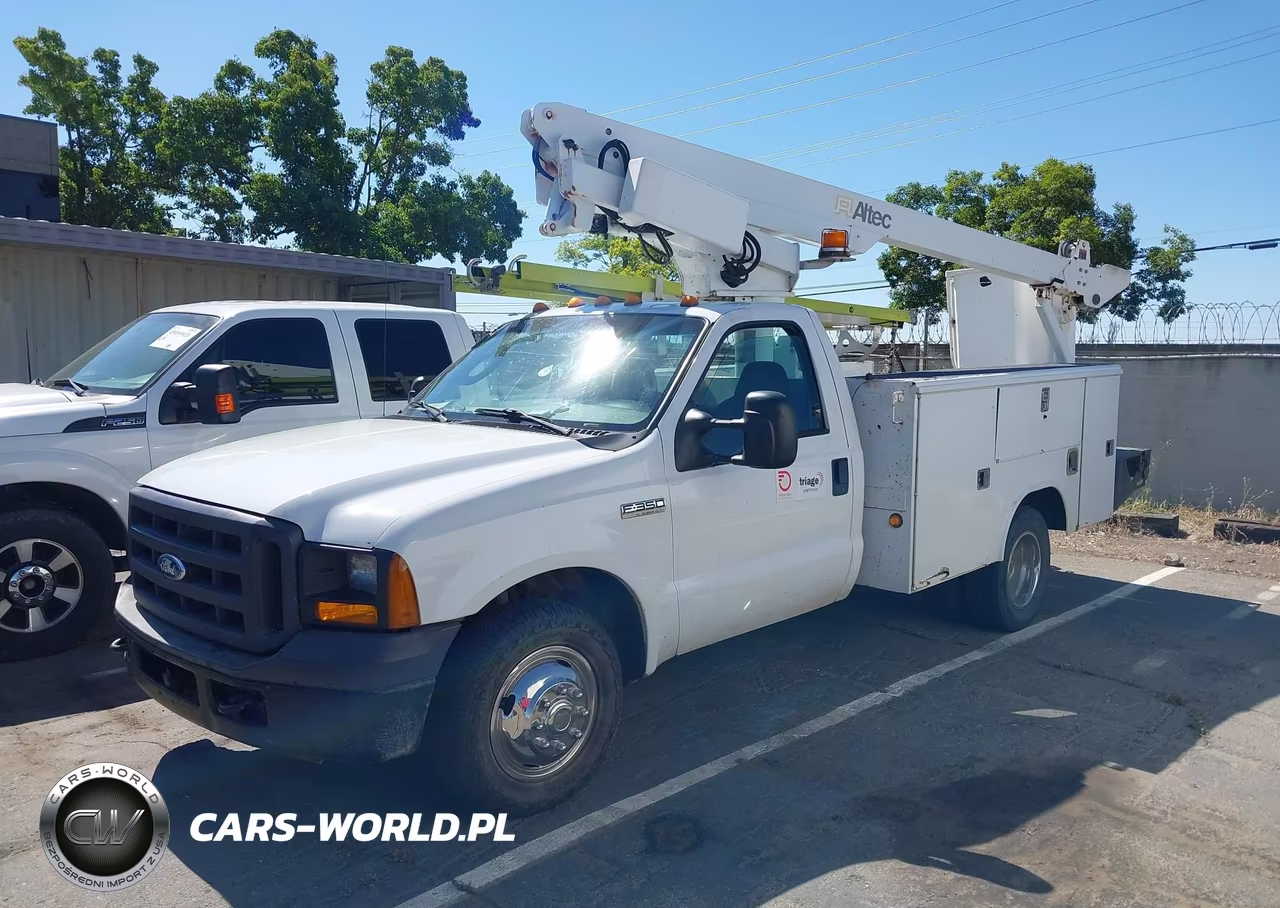 2007 Ford F-350 Chassis Xl-Xlt VIN:1FDWF36527EA01639 - 2