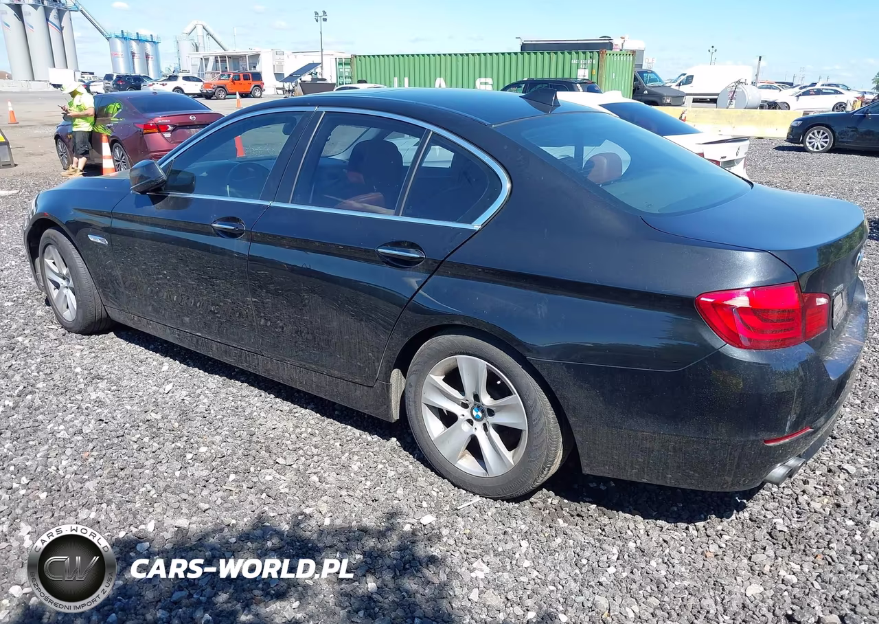 2013 BMW 528I xDrive VIN:WBAXH5C58DD109409 - 3