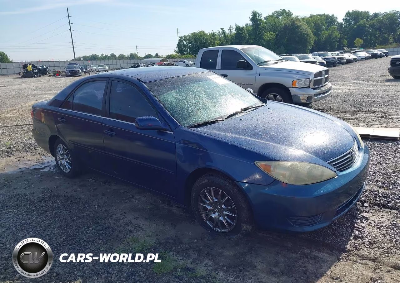2005 Toyota Camry Le – zdjęcie 1 z 11