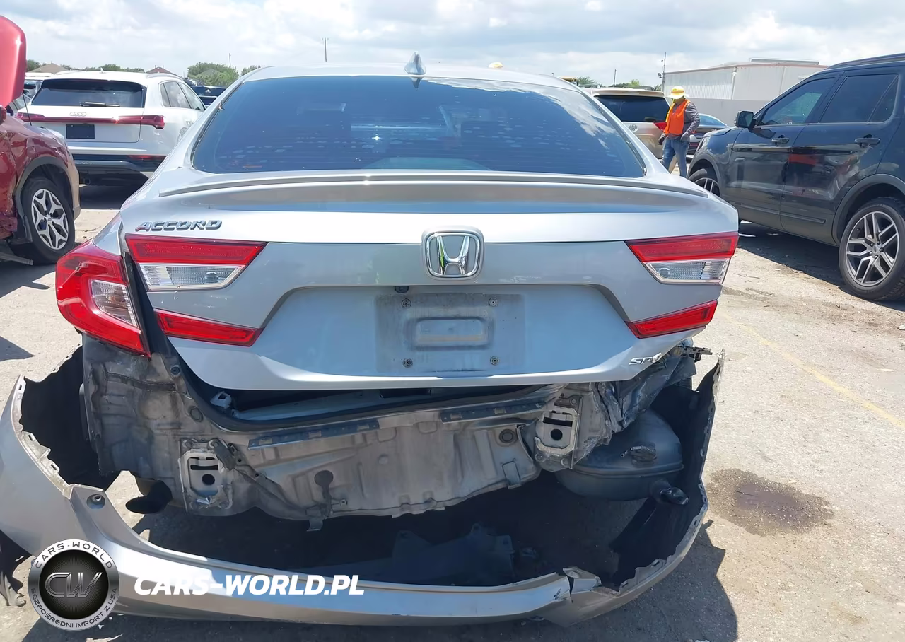 2018 Honda Accord Sport VIN:1HGCV1F39JA007063 - 16