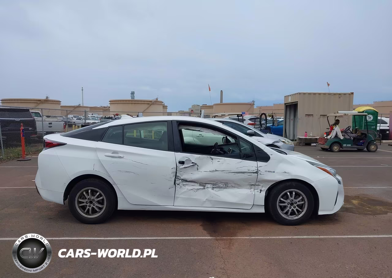 2018 Toyota Prius Four-Four Touring-One-Three-Three Touring-Two-Two Eco VIN:JTDKBRFU6J3081376 - 13