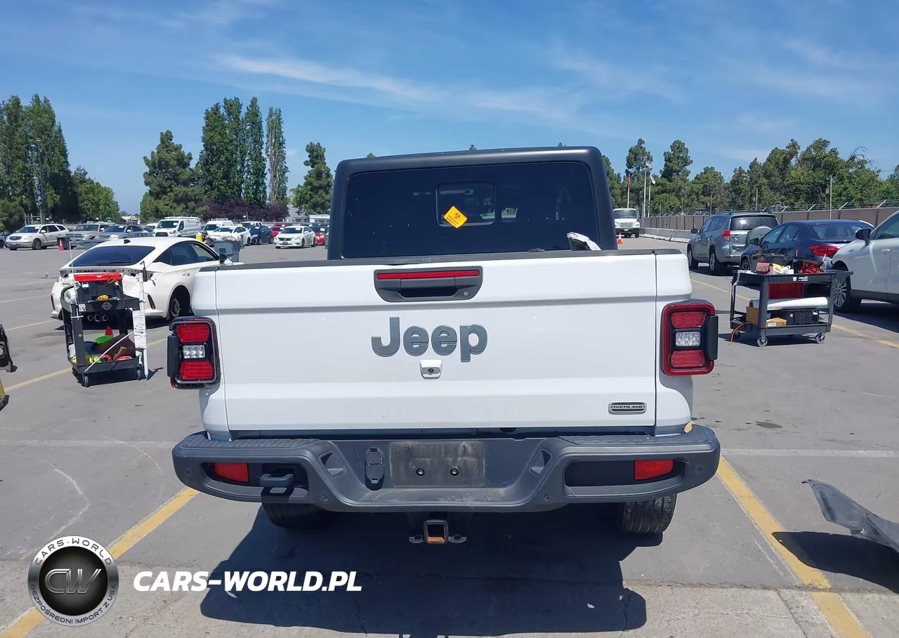 2020 Jeep Gladiator Overland 4X4 VIN:1C6HJTFGXLL175226 - 17