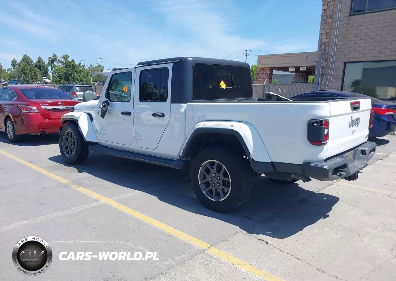 2020 Jeep Gladiator Overland 4X4 VIN:1C6HJTFGXLL175226 - 3