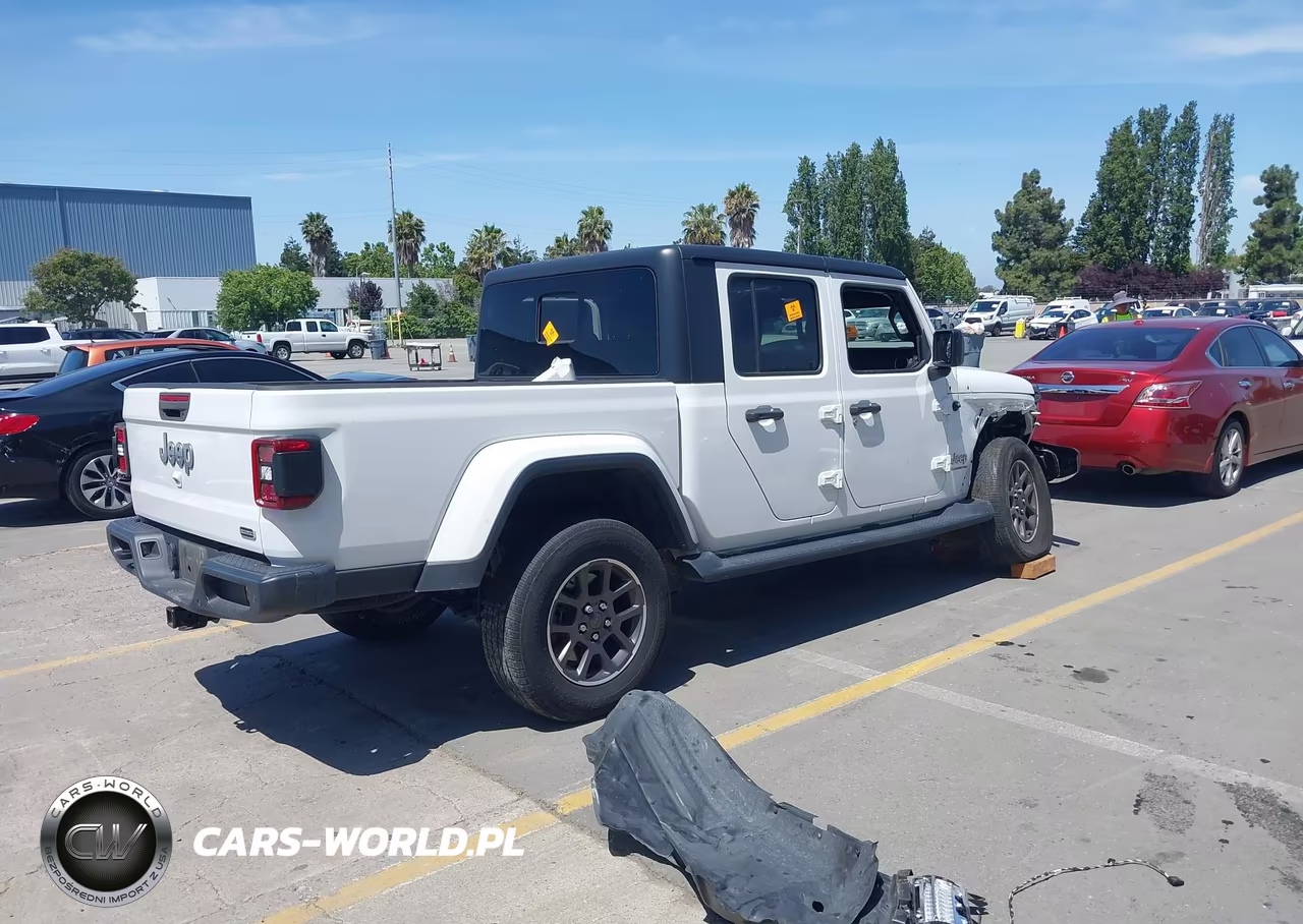 2020 Jeep Gladiator Overland 4X4 VIN:1C6HJTFGXLL175226 - 4