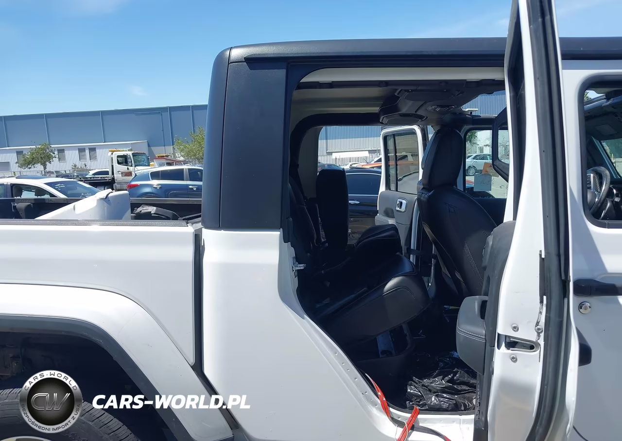 2020 Jeep Gladiator Overland 4X4 VIN:1C6HJTFGXLL175226 - 8
