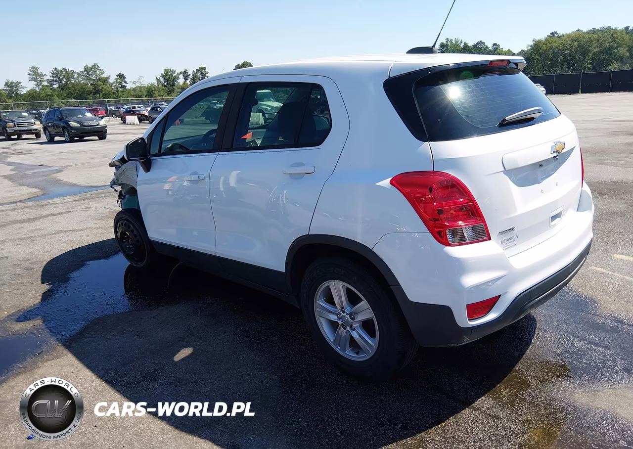 2019 Chevrolet Trax Ls VIN:3GNCJKSB8KL405170 - 3