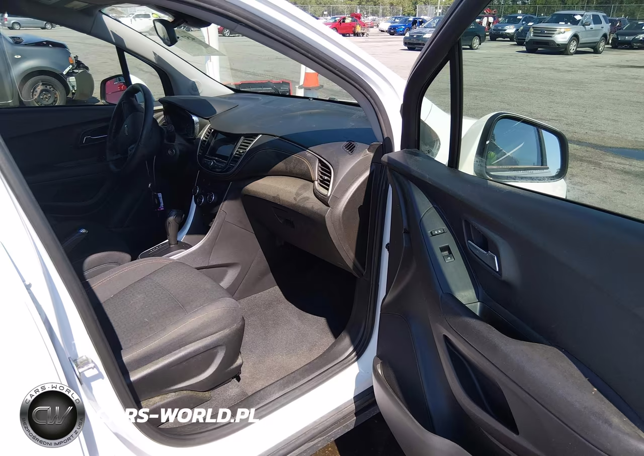 2019 Chevrolet Trax Ls VIN:3GNCJKSB8KL405170 - 5