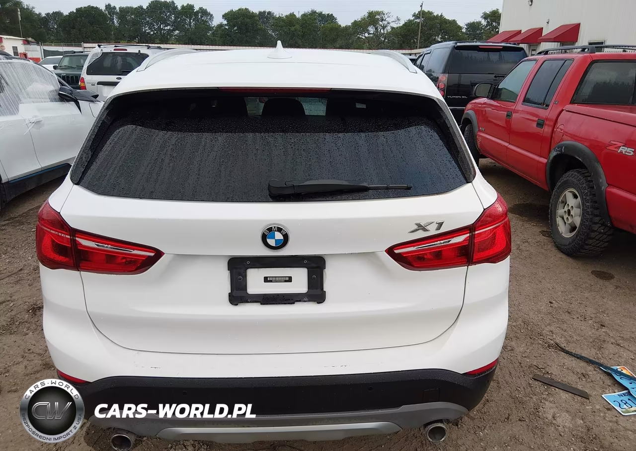 2018 BMW X1 Sdrive28I VIN:WBXHU7C30J5H39823 - 16