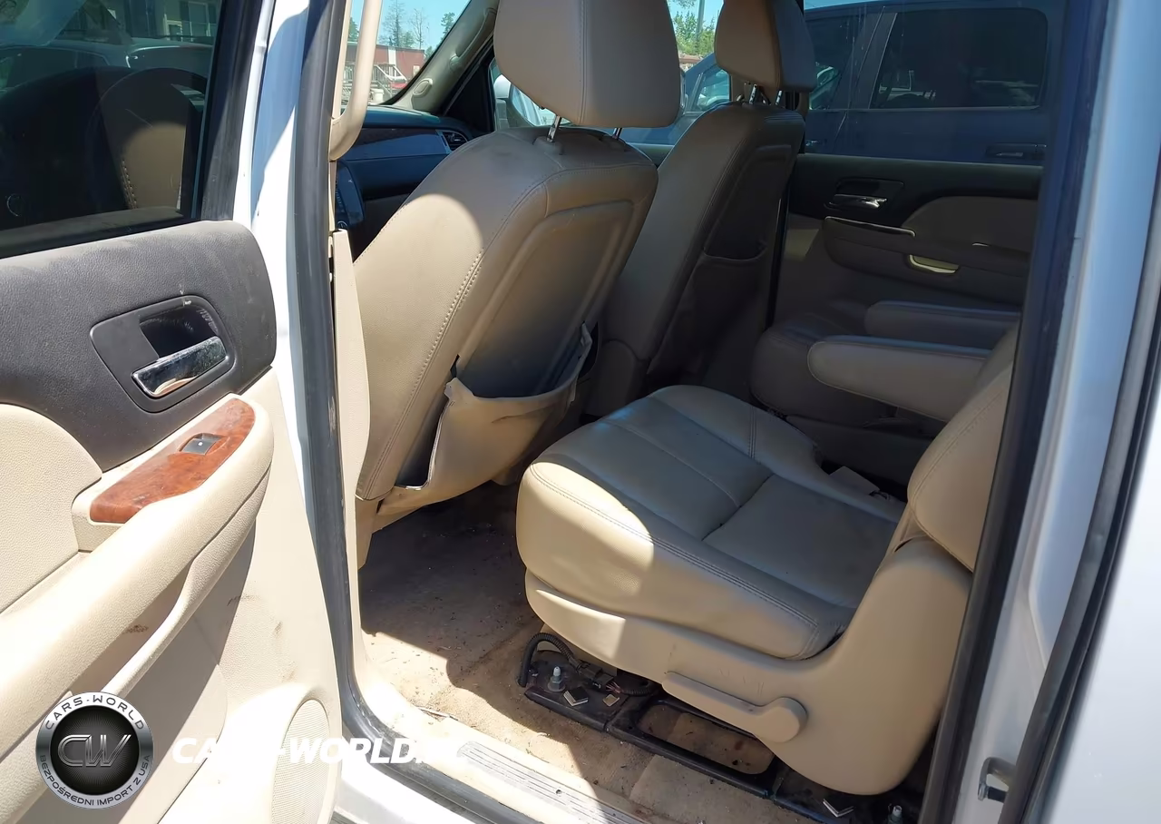 2007 Chevrolet Suburban 2500 Lt VIN:3GNGK26K17G262149 - 8