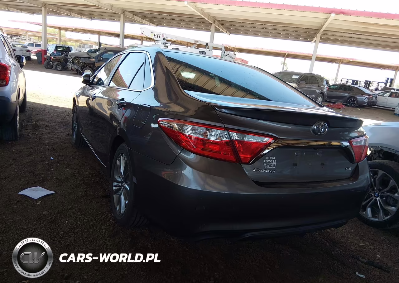 2017 Toyota Camry Se VIN:4T1BF1FK0HU651036 - 3