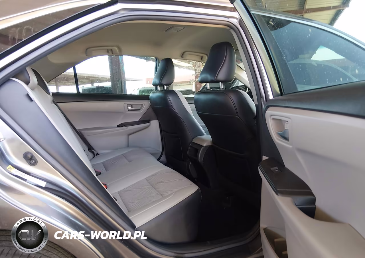 2017 Toyota Camry Se VIN:4T1BF1FK0HU651036 - 8