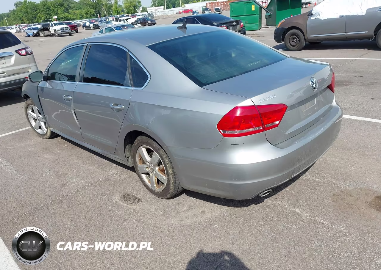 2013 Volkswagen Passat 2.5L Se VIN:1VWBH7A32DC110004 - 3
