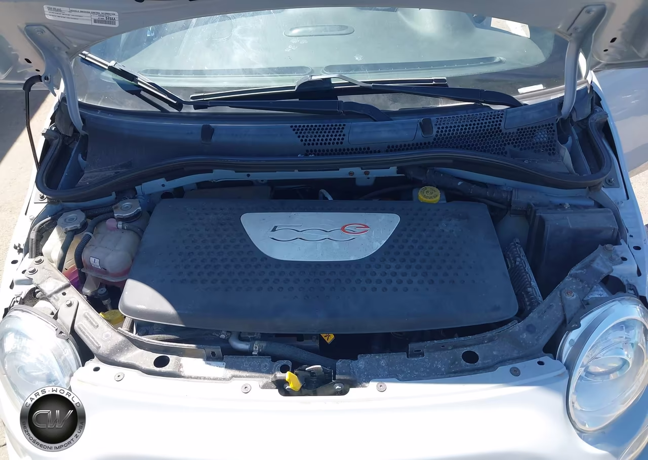 2017 Fiat 500E Battery Electric VIN:3C3CFFGE8HT621067 - 10