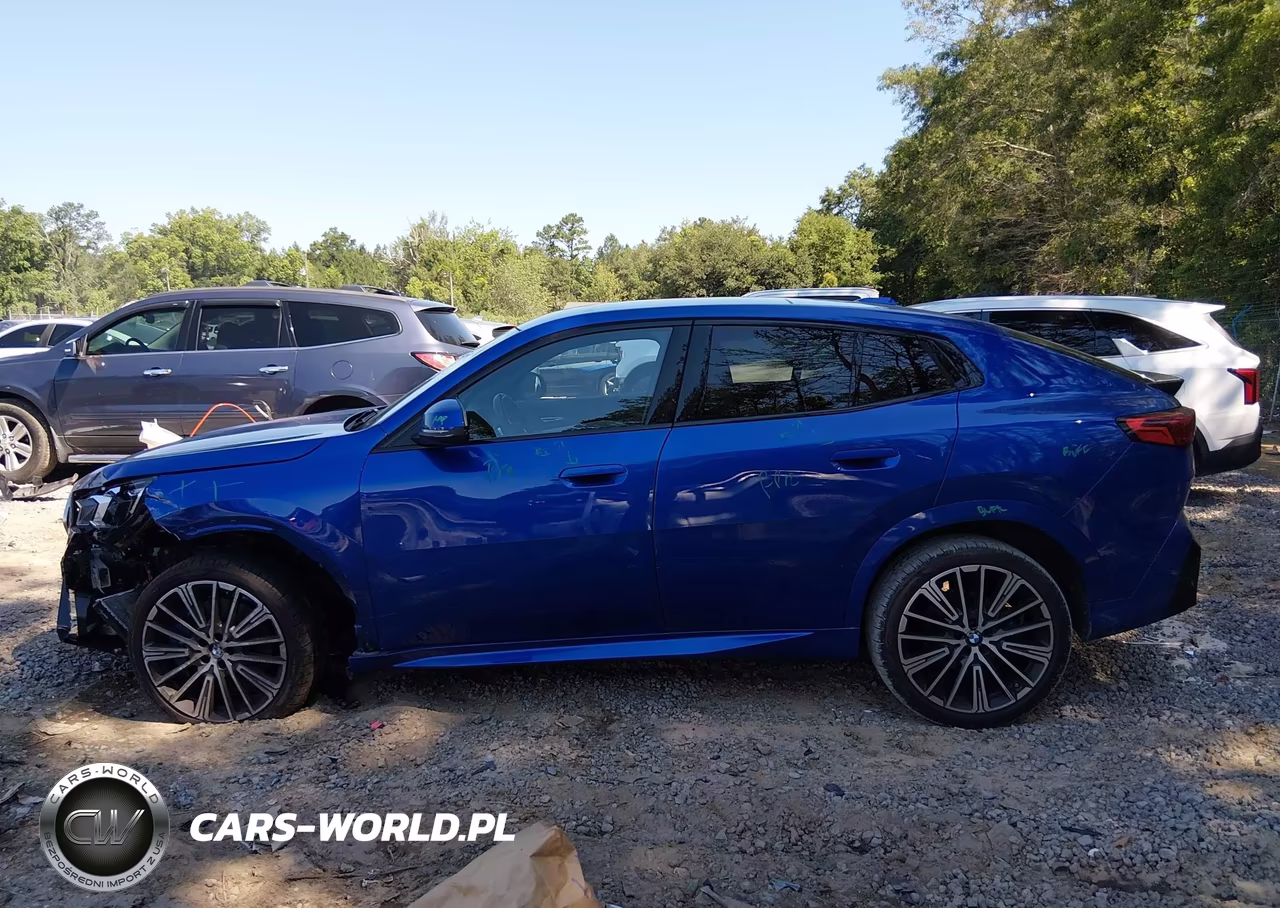 2025 BMW X2 xDrive28I VIN:WBX63GM03S5067916 - 14