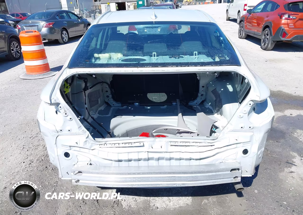 2024 Toyota Camry Le VIN:4T1C11AK4RU216905 - 21