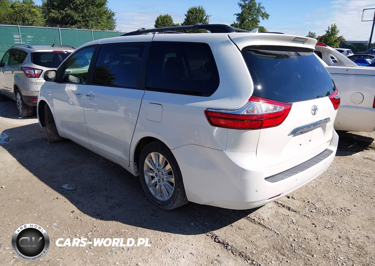 2015 Toyota Sienna Limited Premium 7 Passenger VIN:5TDYK3DC4FS571080 - 3