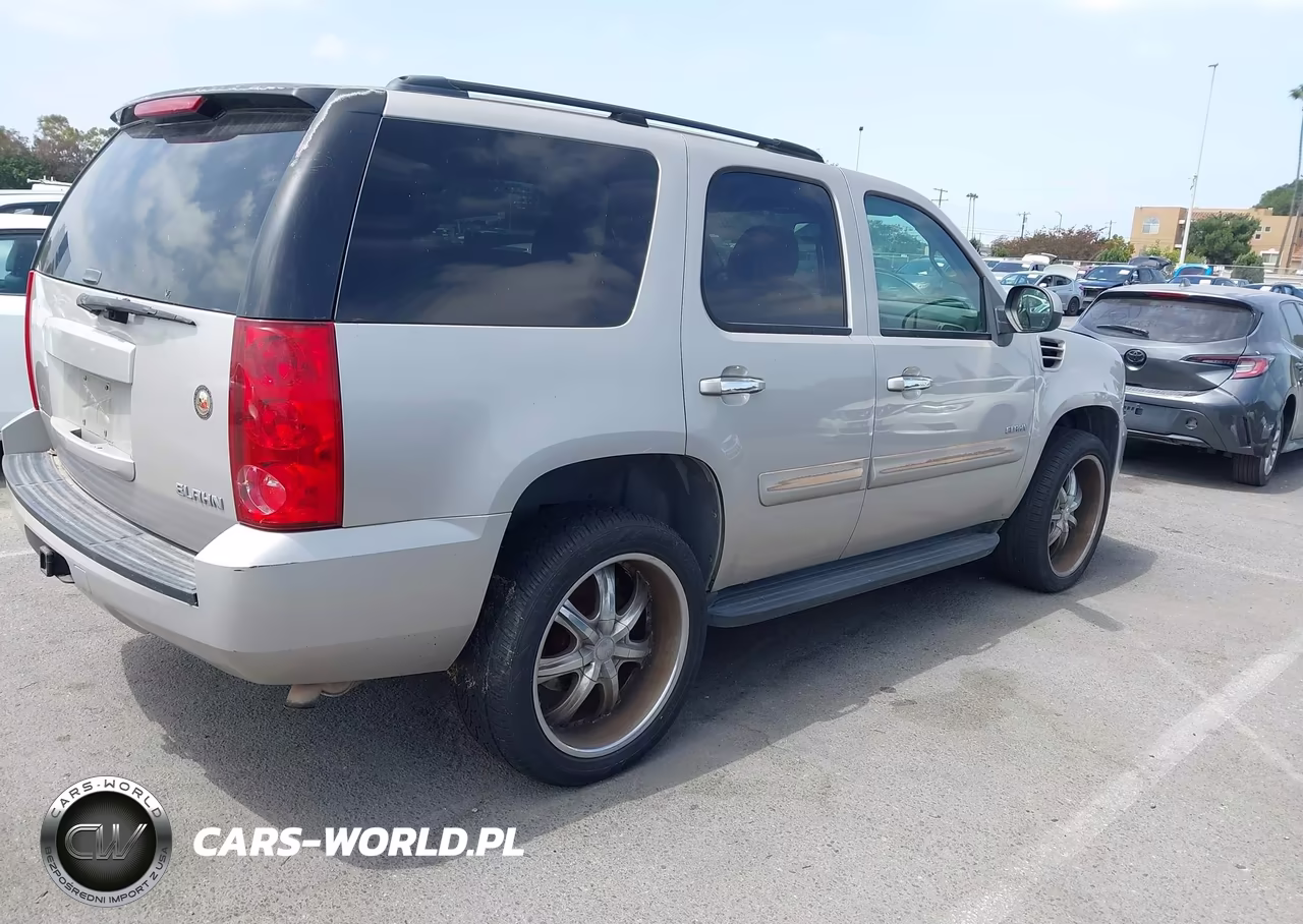 2007 GMC Yukon Sle VIN:1GKFK130X7R316442 - 4