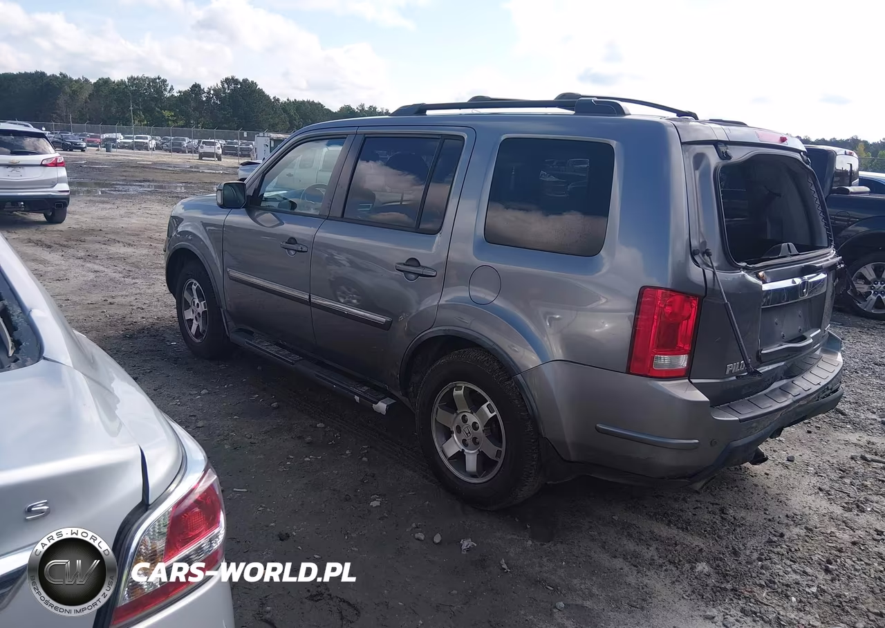 2009 Honda Pilot Touring VIN:5FNYF38929B025843 - 3