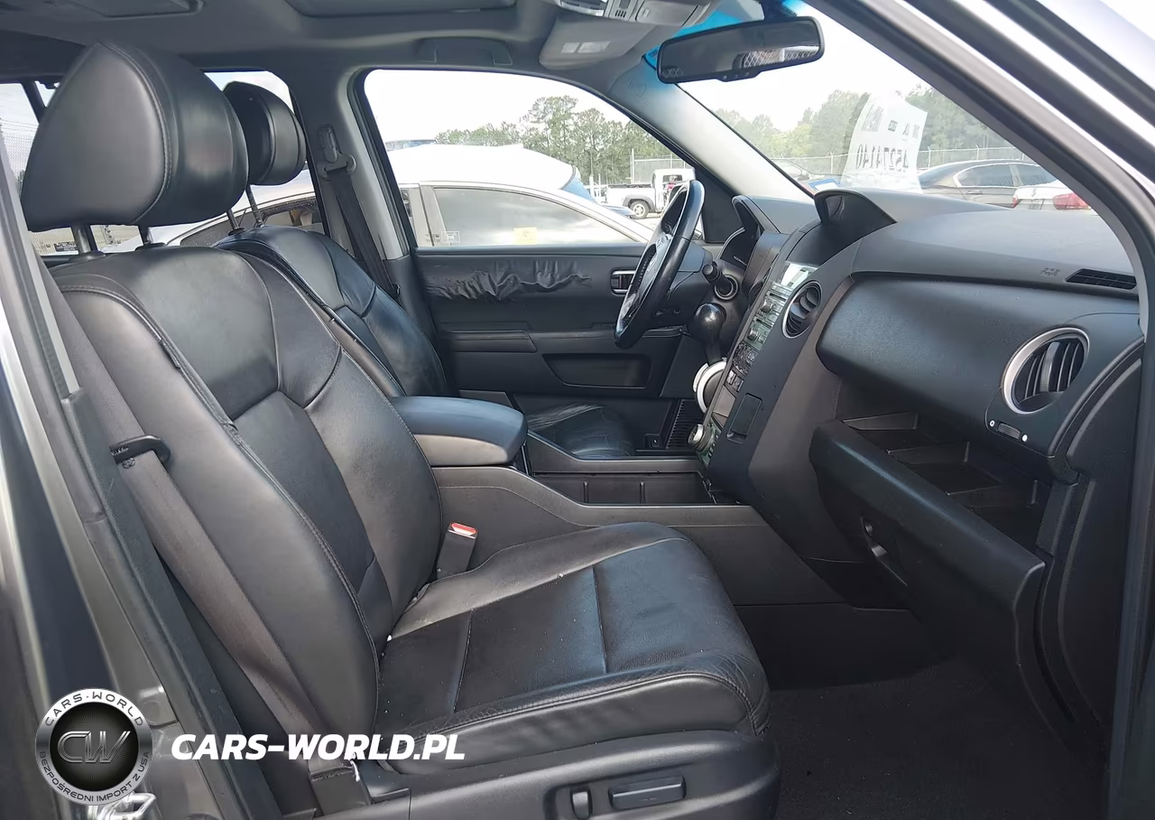 2009 Honda Pilot Touring VIN:5FNYF38929B025843 - 5