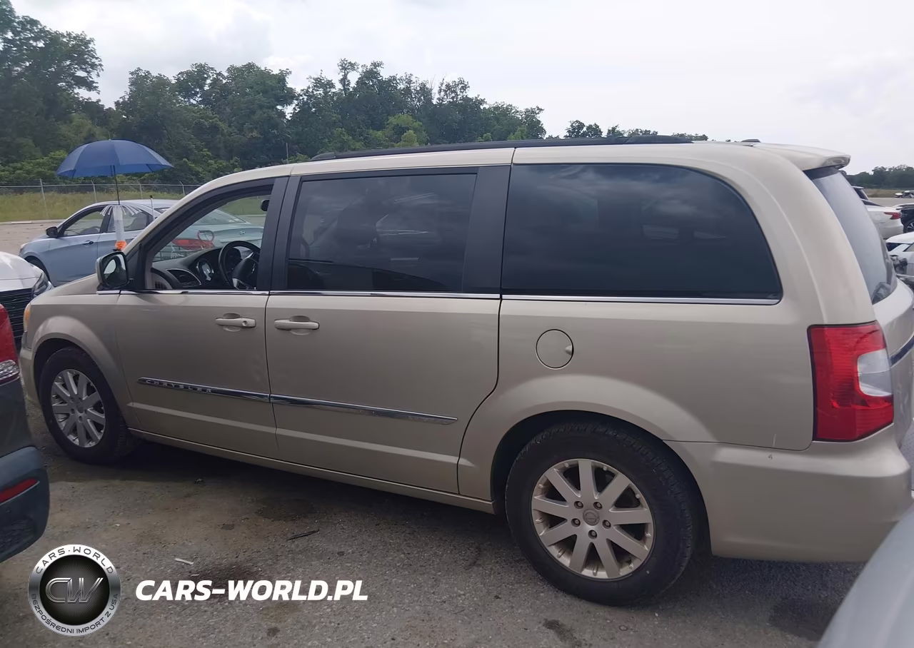 2016 Chrysler Town & Country Touring VIN:2C4RC1BG7GR267702 - 14