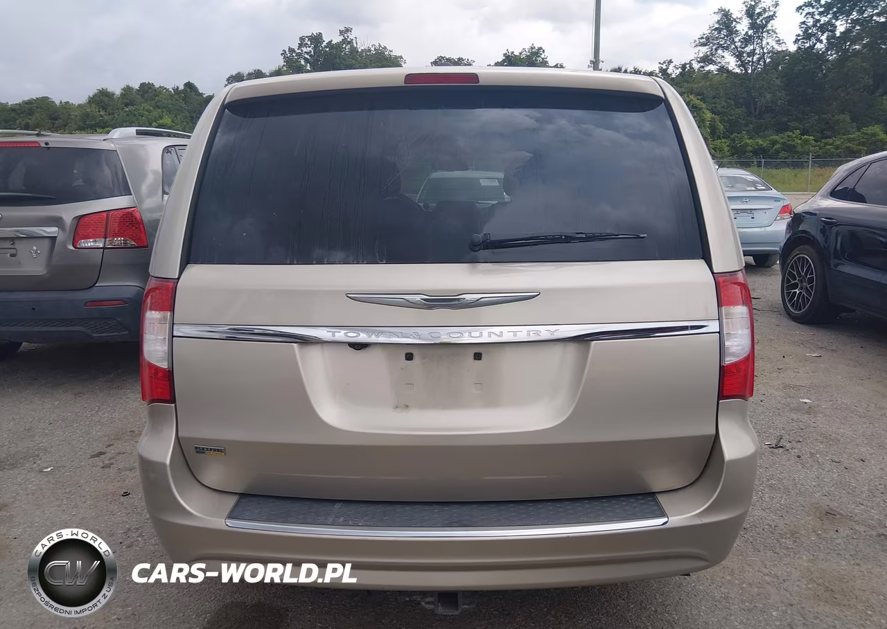 2016 Chrysler Town & Country Touring VIN:2C4RC1BG7GR267702 - 16