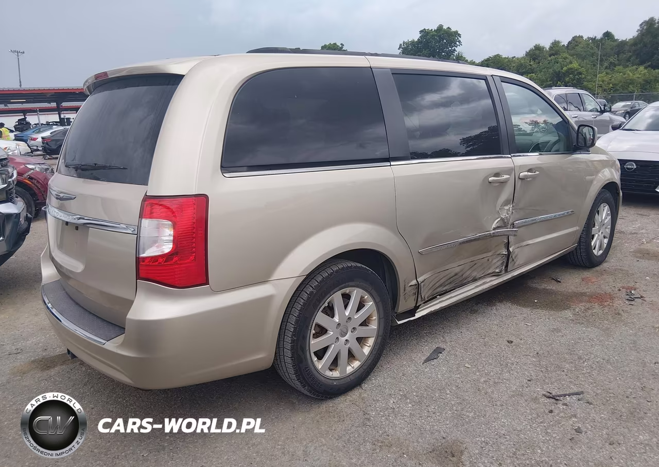2016 Chrysler Town & Country Touring VIN:2C4RC1BG7GR267702 - 4