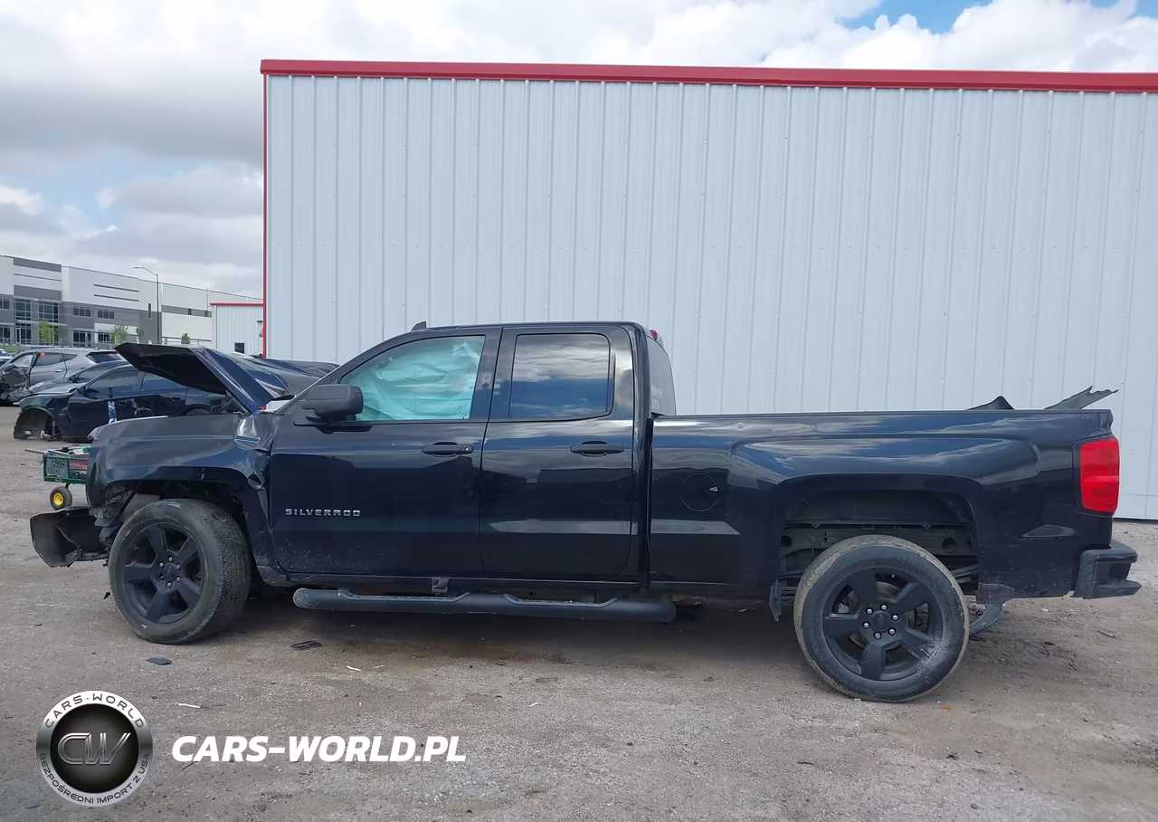2017 Chevrolet Silverado 1500 Custom VIN:1GCRCPEC8HZ346458 - 14