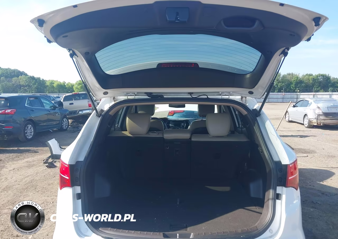 2015 Hyundai Santa Fe Sport 2.4L VIN:5XYZU3LB1FG295218 - 17