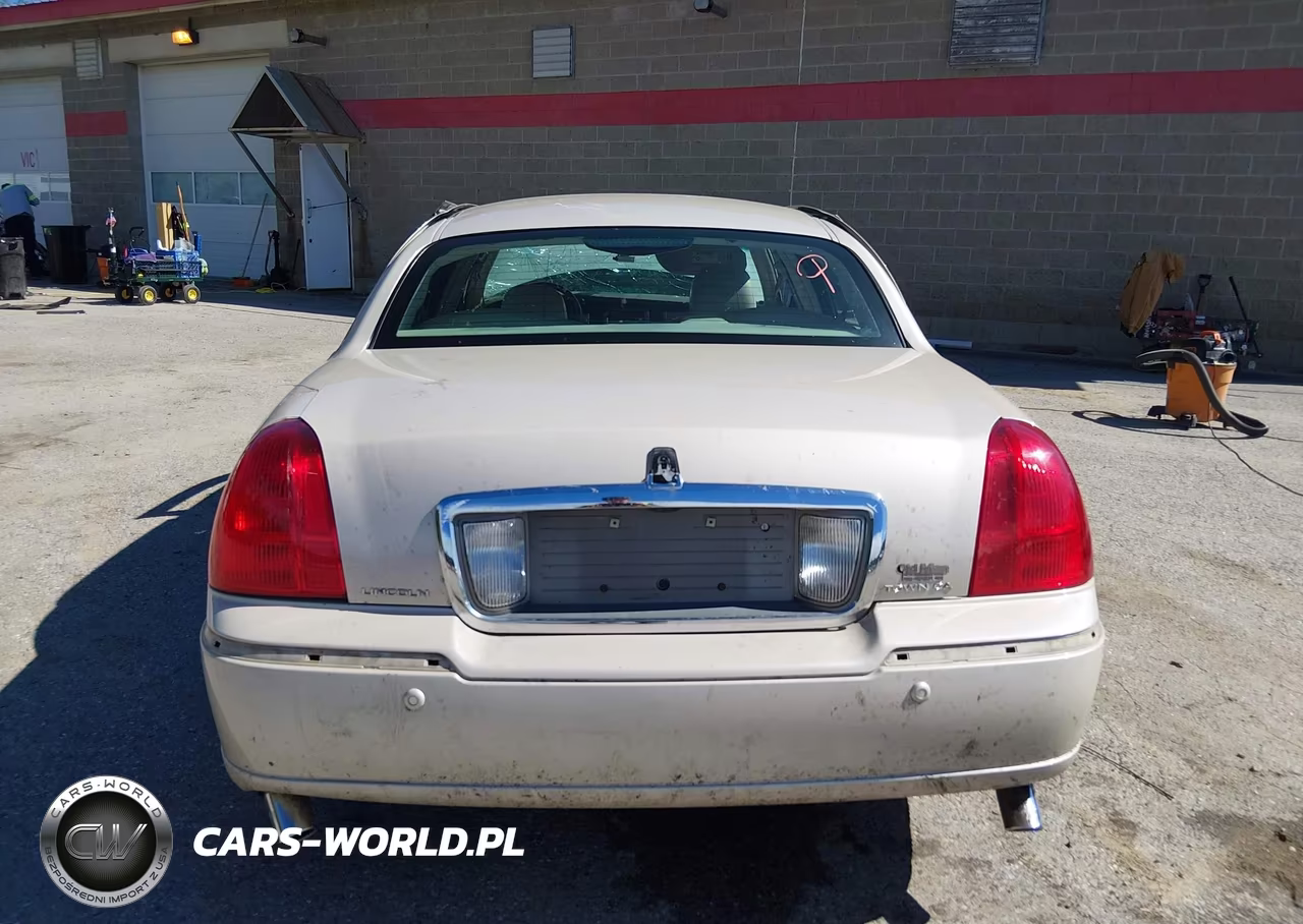 2003 Lincoln Town Car Cartier VIN:1LNHM83W83Y649956 - 17