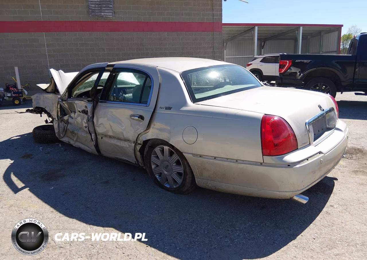2003 Lincoln Town Car Cartier VIN:1LNHM83W83Y649956 - 3