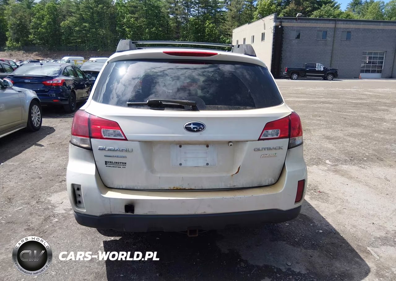 2013 Subaru Outback 2.5I Premium VIN:4S4BRBCC5D3278540 - 13
