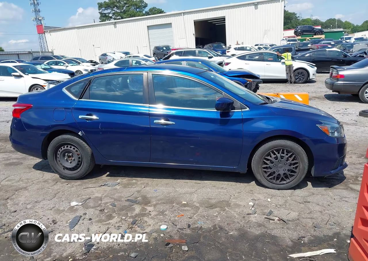 2018 Nissan Sentra S VIN:3N1AB7APXJY248284 - 13