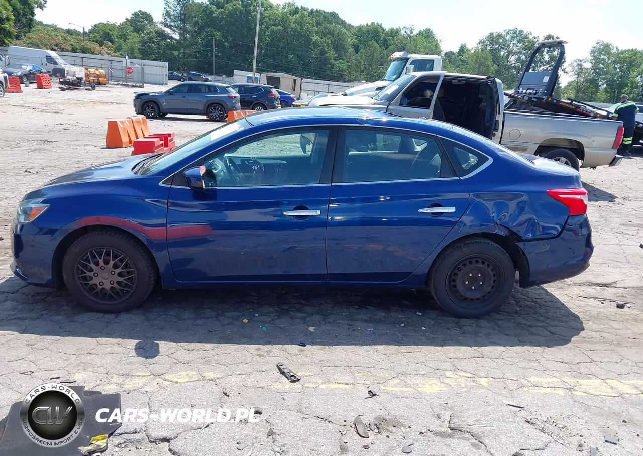 2018 Nissan Sentra S VIN:3N1AB7APXJY248284 - 14
