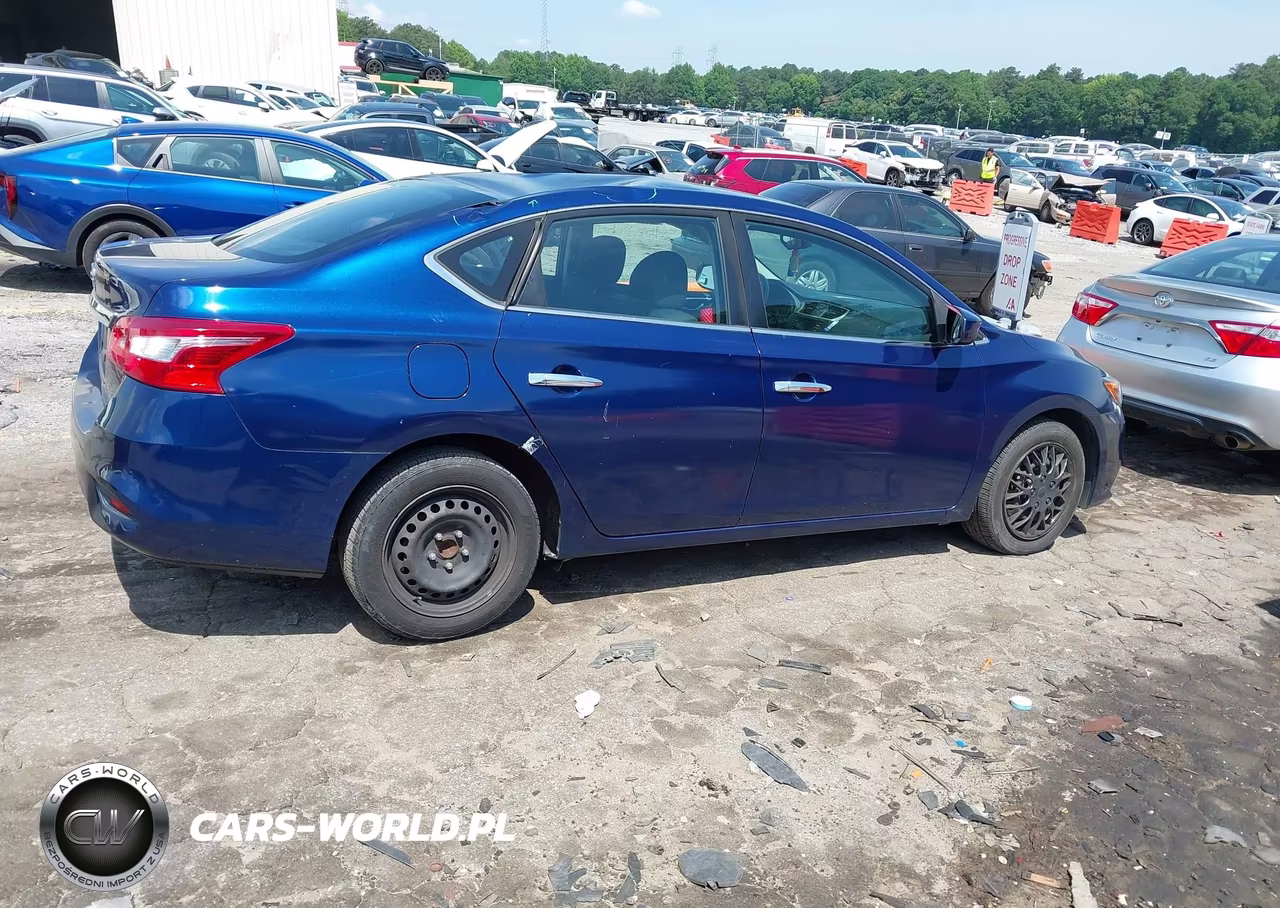 2018 Nissan Sentra S VIN:3N1AB7APXJY248284 - 4