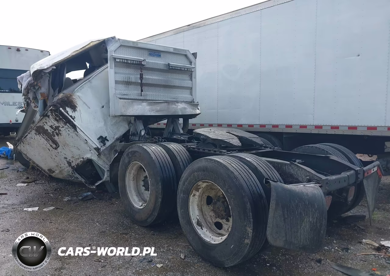 2001 International 9200 9200I VIN:2HSCEAER81C000714 - 3