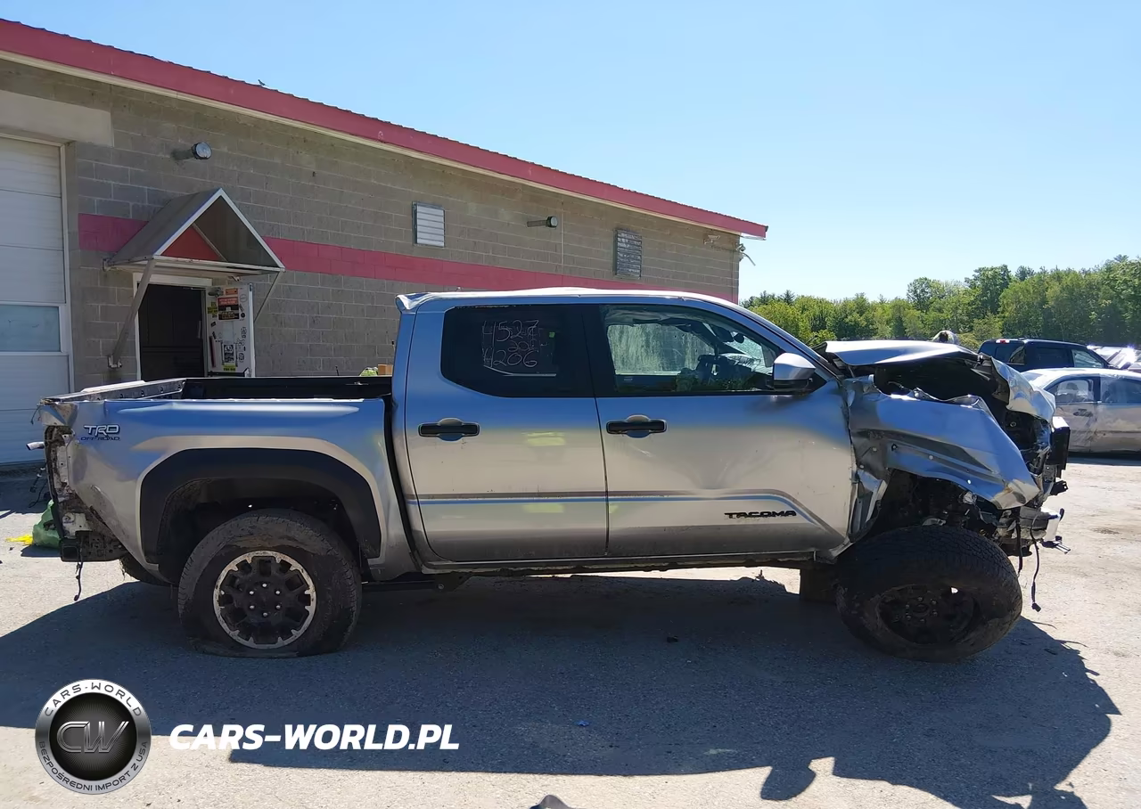 2025 Toyota Tacoma Trd Off Road VIN:3TMLB5JN3SM091294 - 14