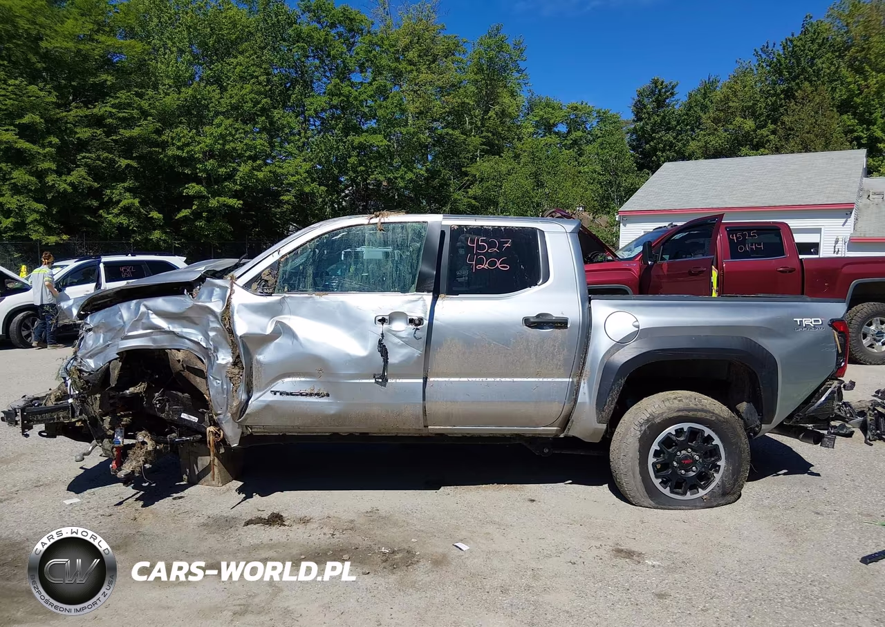 2025 Toyota Tacoma Trd Off Road VIN:3TMLB5JN3SM091294 - 15