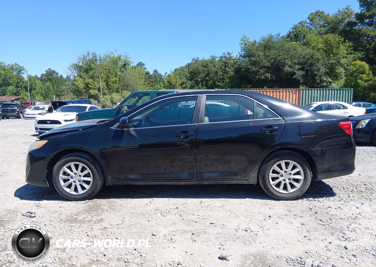 2012 Toyota Camry Le VIN:4T1BF1FK2CU065706 - 14