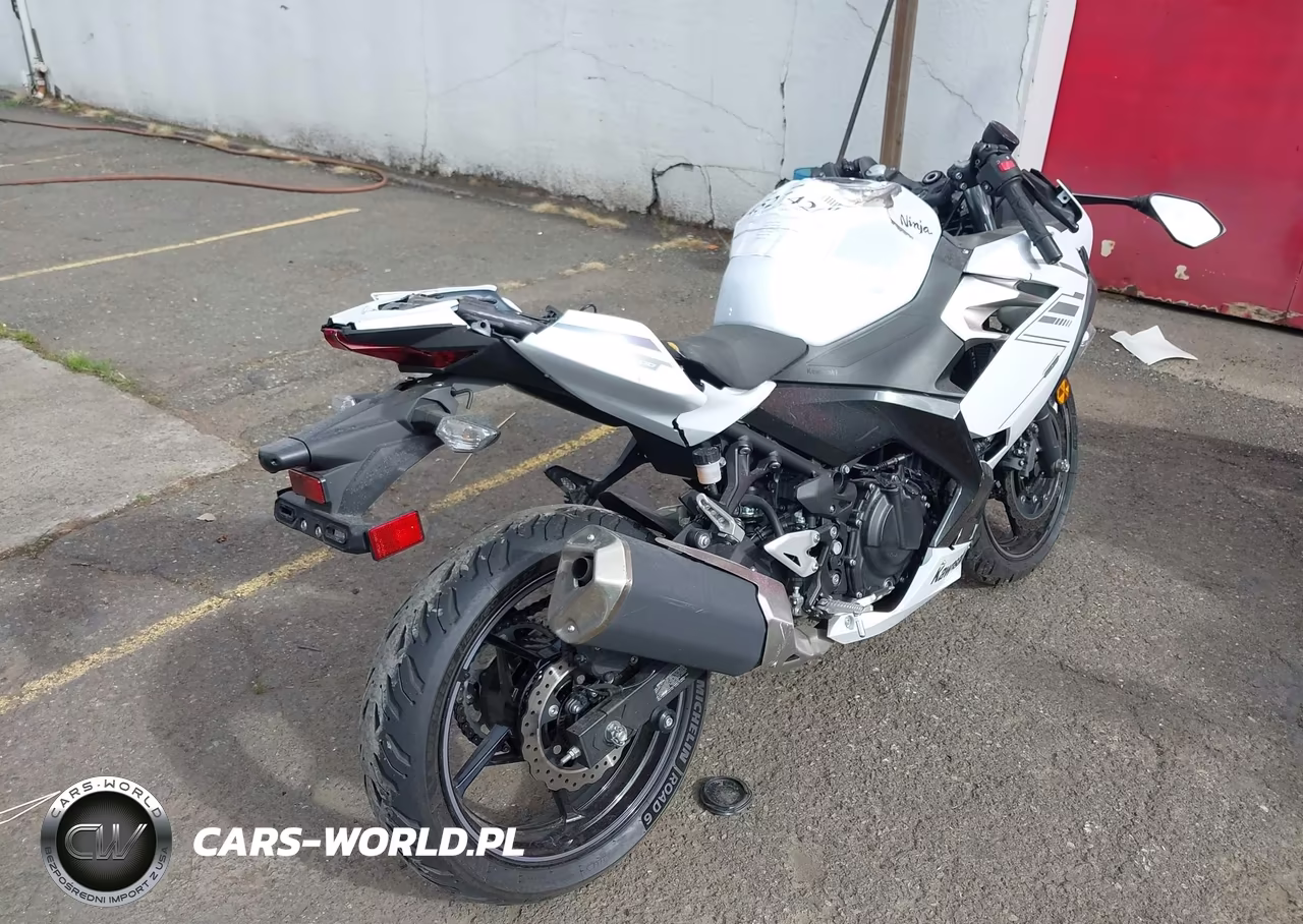 2023 Kawasaki Ex400 VIN:JKAEXKH14PDAR7438 - 4