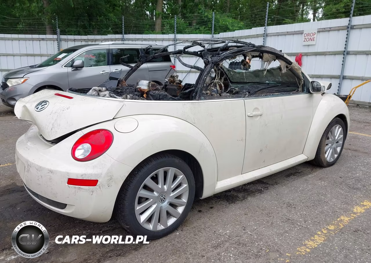 2010 Volkswagen New Beetle 2.5L VIN:3VWRG3AL7AM009951 - 4