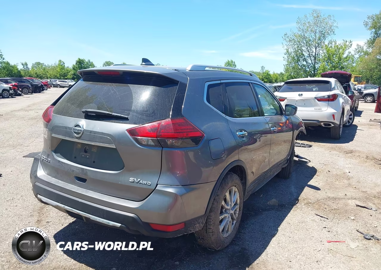 2018 Nissan Rogue Sv VIN:KNMAT2MV0JP559151 - 4