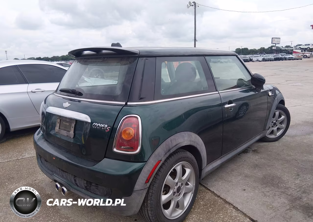 2009 Mini Cooper S VIN:WMWMF73589TT94310 - 4