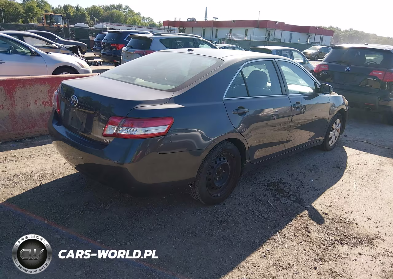 2011 Toyota Camry Le VIN:4T1BF3EKXBU739693 - 4