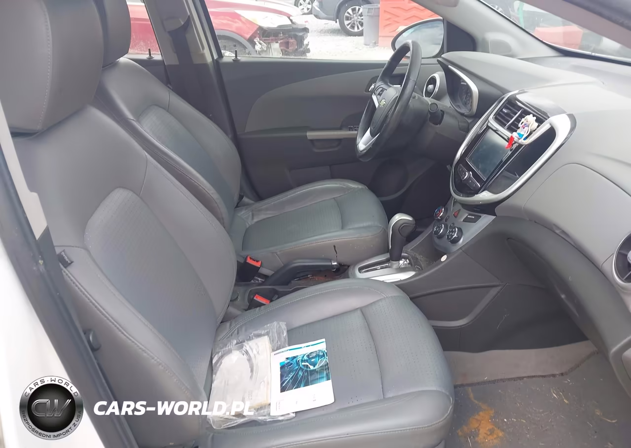 2017 Chevrolet Sonic Premier Auto VIN:1G1JF5SB0H4120313 - 5