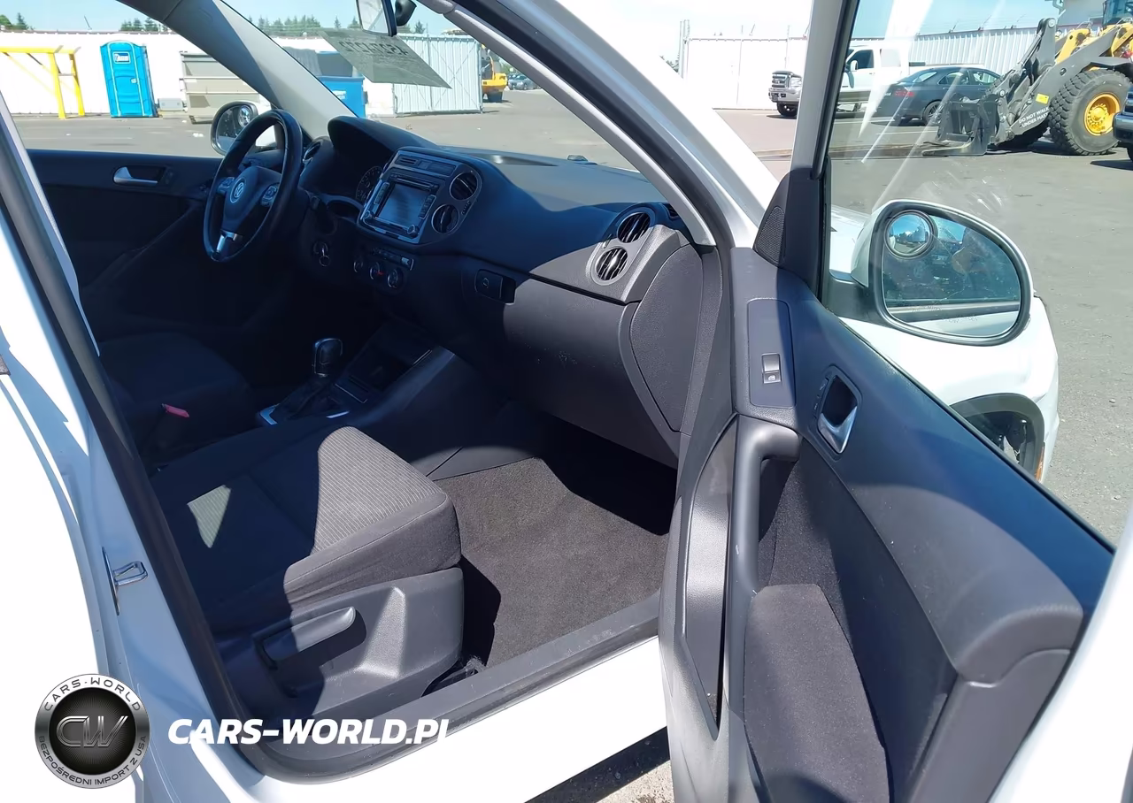 2015 Volkswagen Tiguan S VIN:WVGAV7AX1FW541473 - 5
