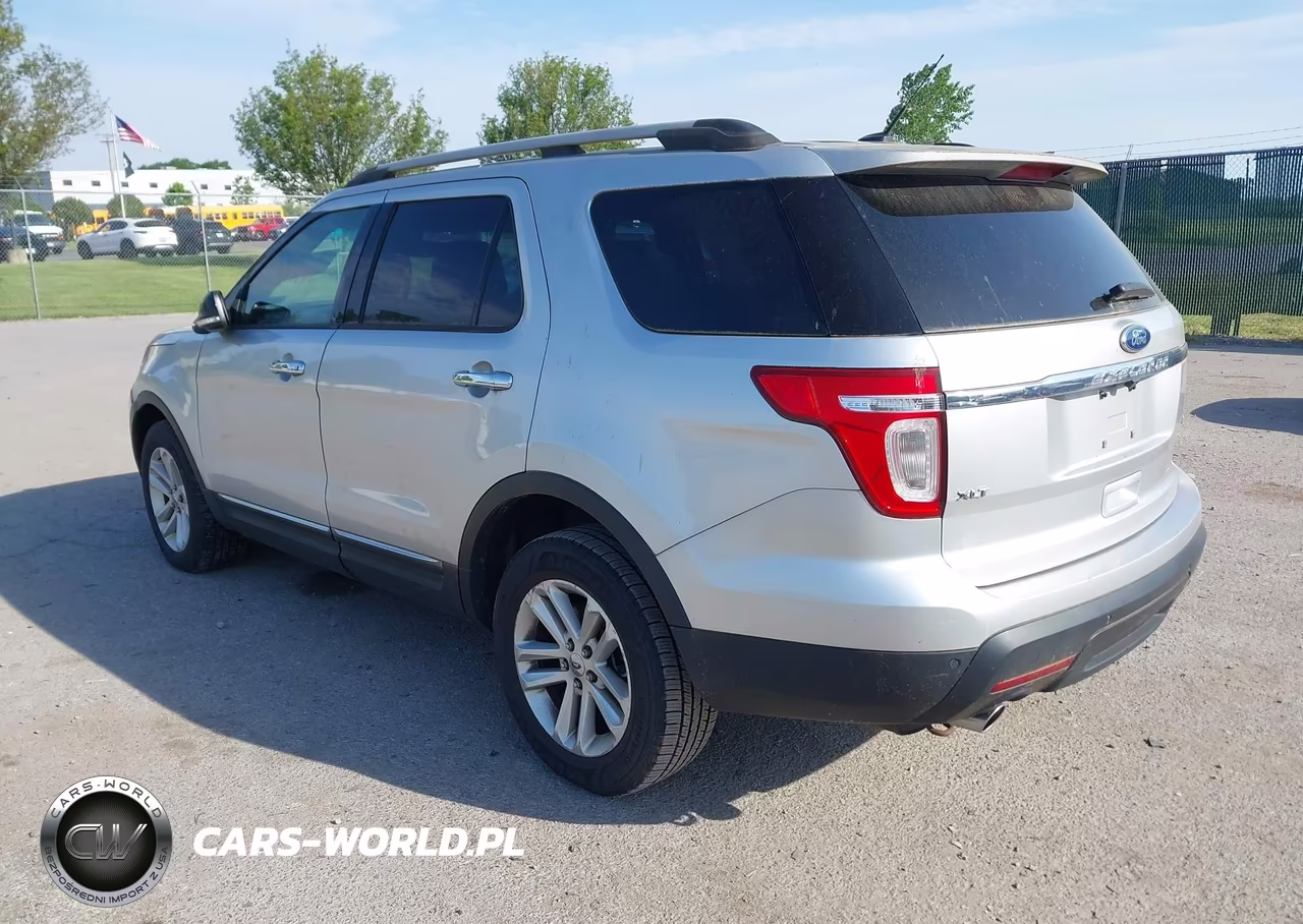 2011 Ford Explorer Xlt VIN:1FMHK8D84BGA26182 - 3