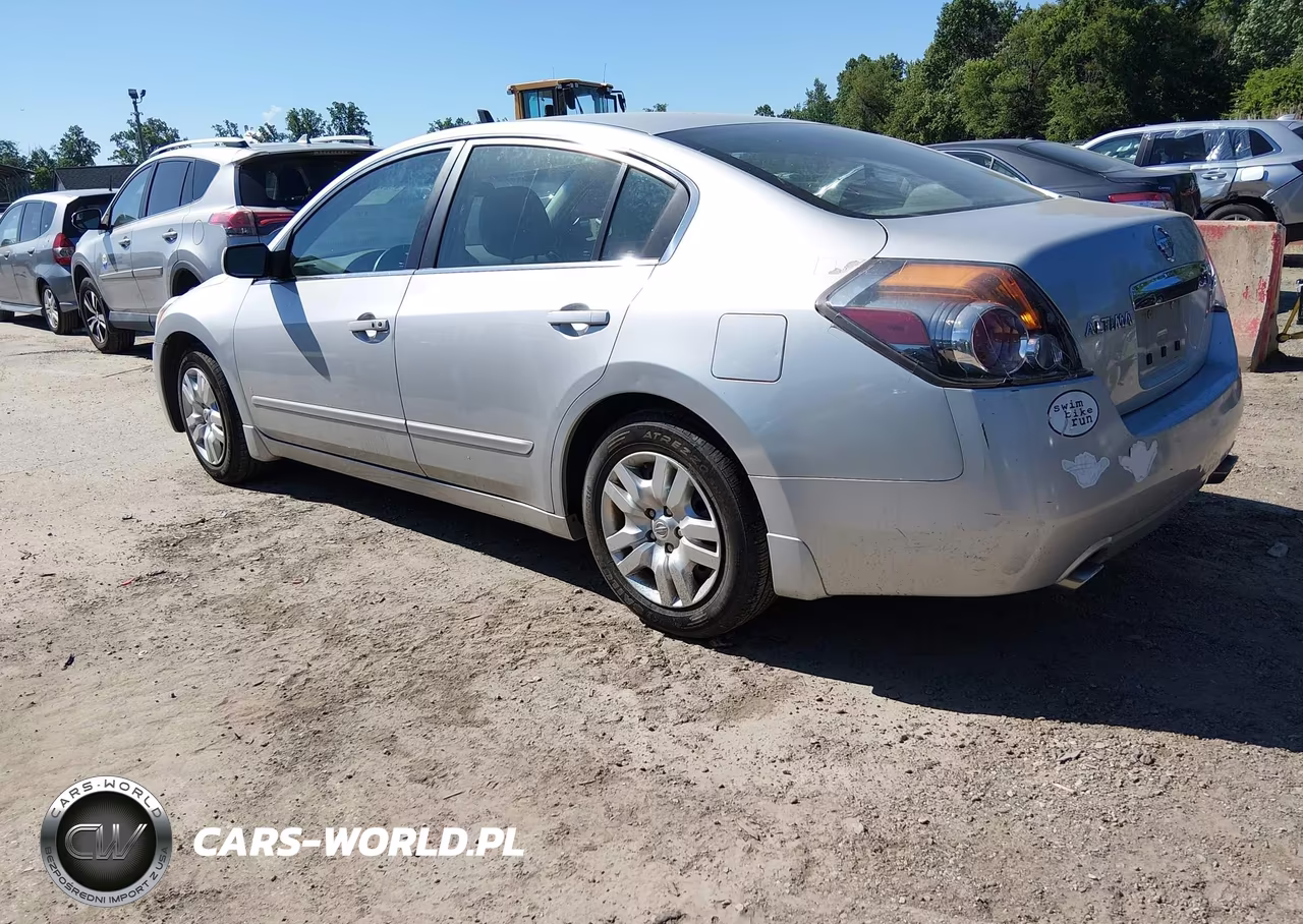 2011 Nissan Altima 2.5 S VIN:1N4AL2AP5BC117826 - 3