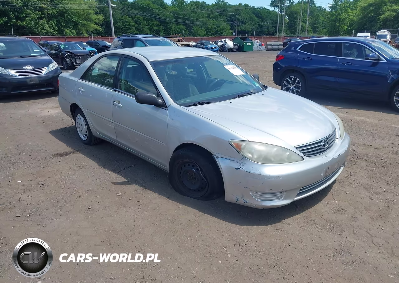 2005 Toyota Camry Std – zdjęcie 1 z 12