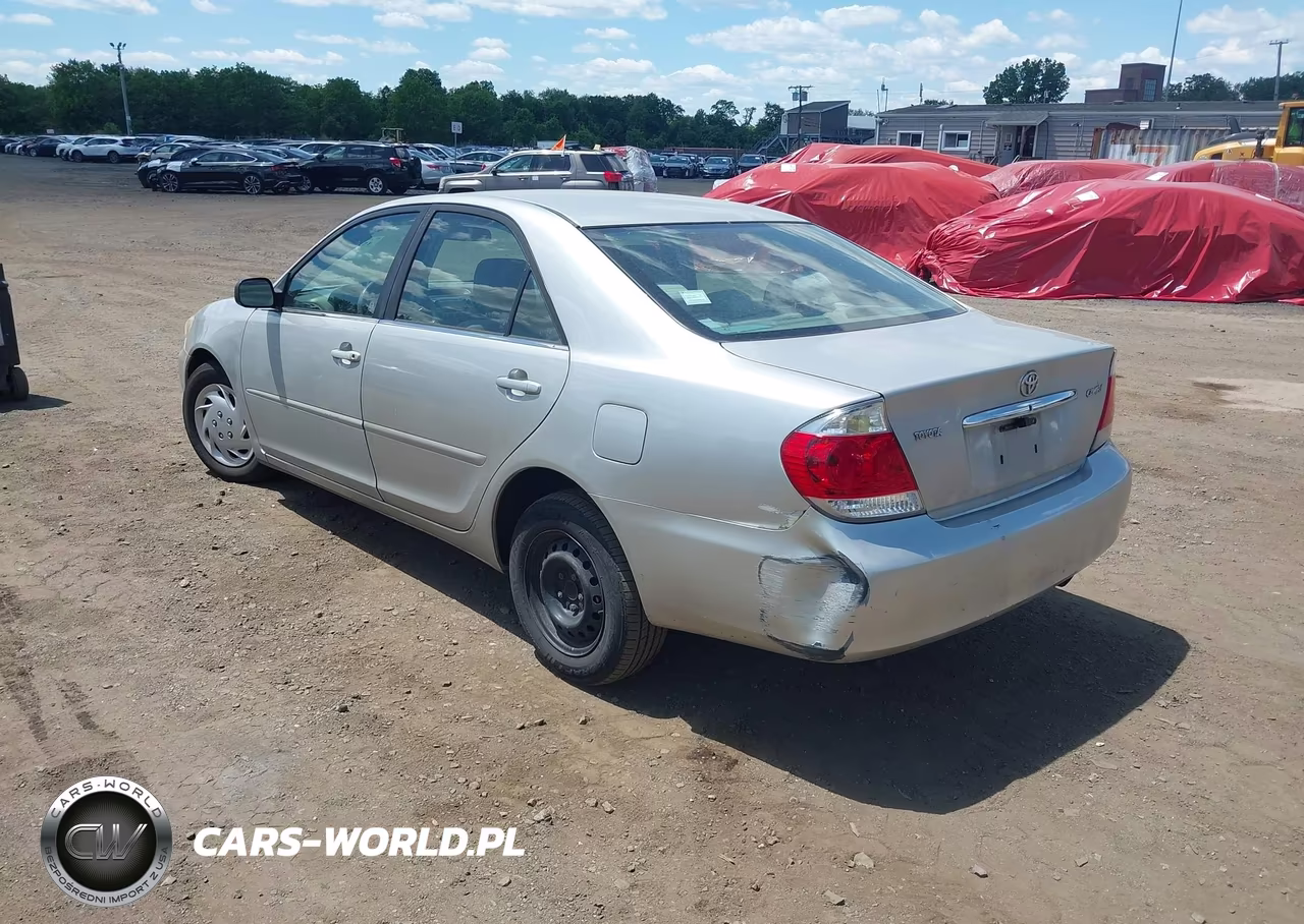 2005 Toyota Camry Std VIN:4T1BE32K95U523197 - 3