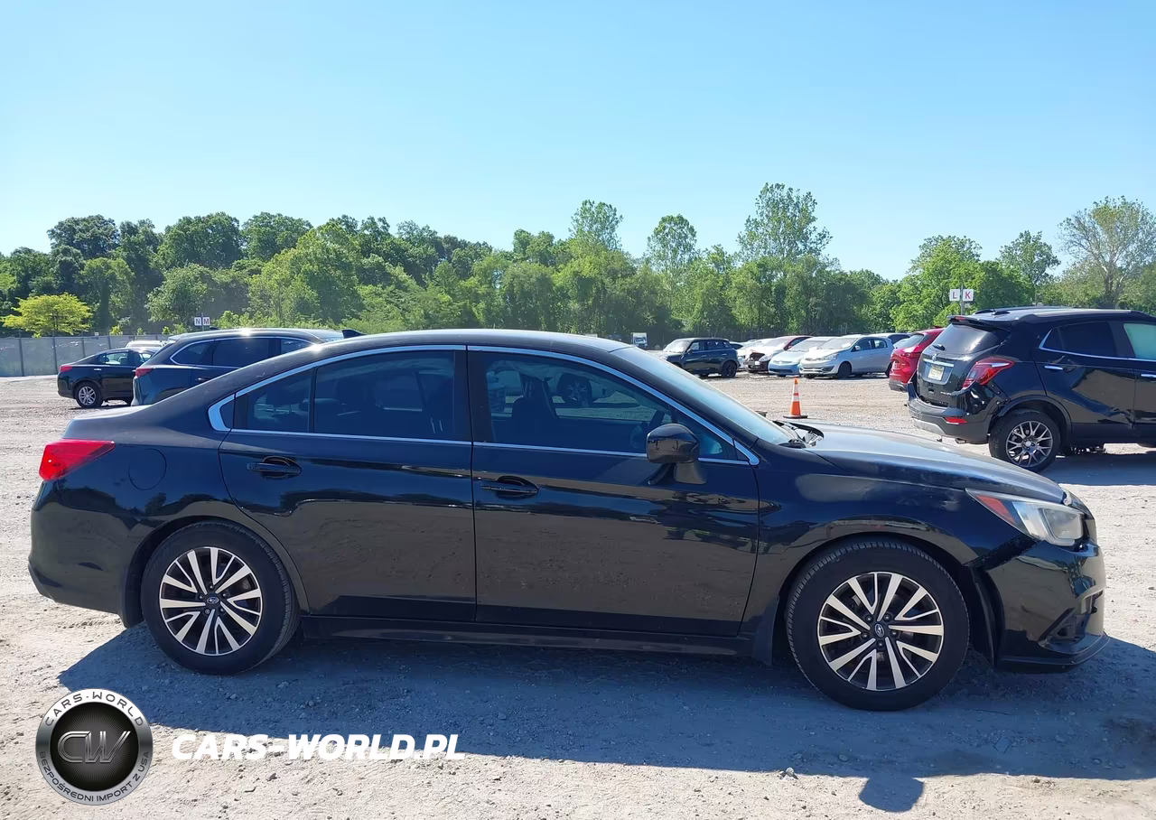 2018 Subaru Legacy 2.5I Premium VIN:4S3BNAC64J3035852 - 14